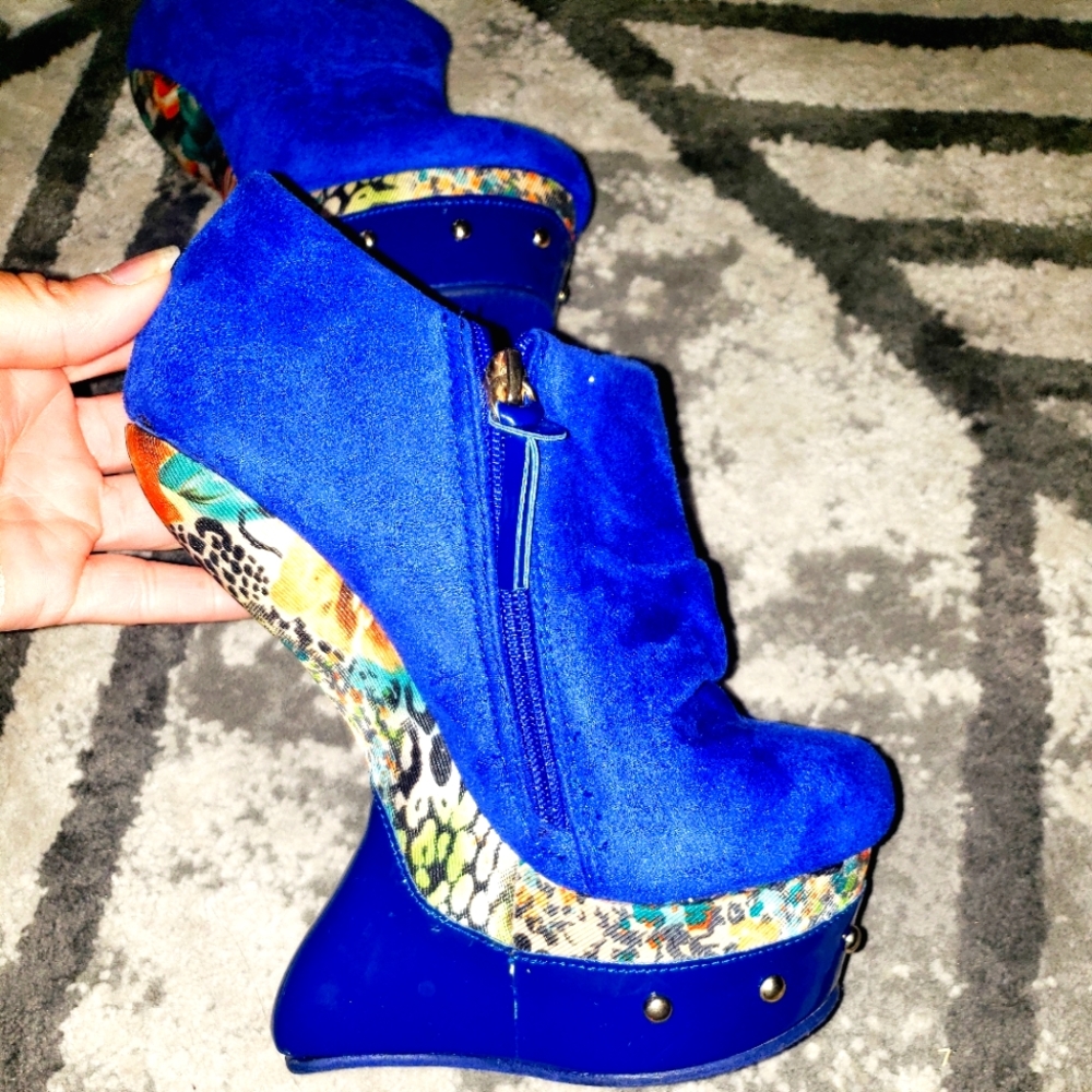 Wedges - Picture 2 of 11